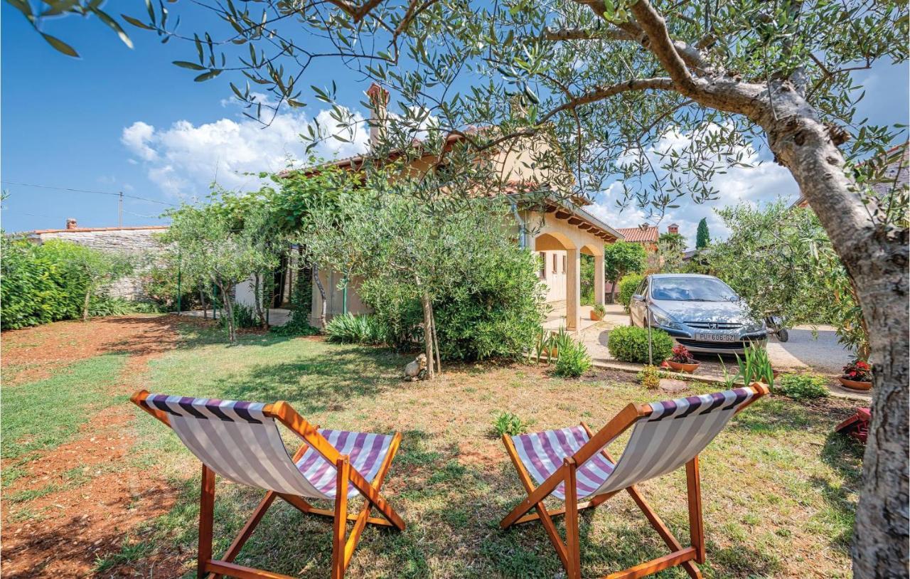 Stunning Apartment In Rovinj With Kitchen Eksteriør bilde