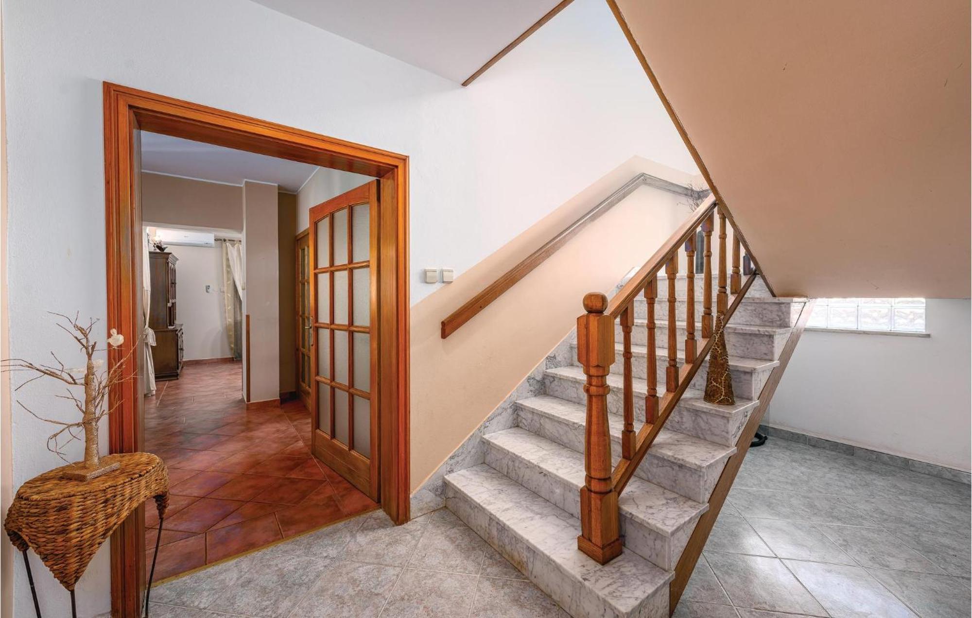 Stunning Apartment In Rovinj With Kitchen Eksteriør bilde