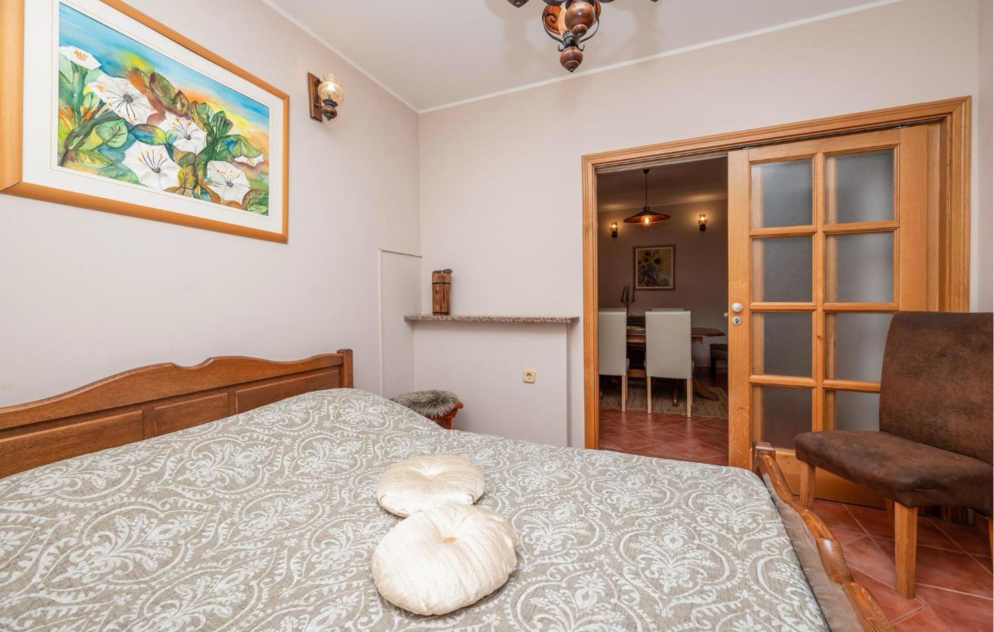 Stunning Apartment In Rovinj With Kitchen Eksteriør bilde