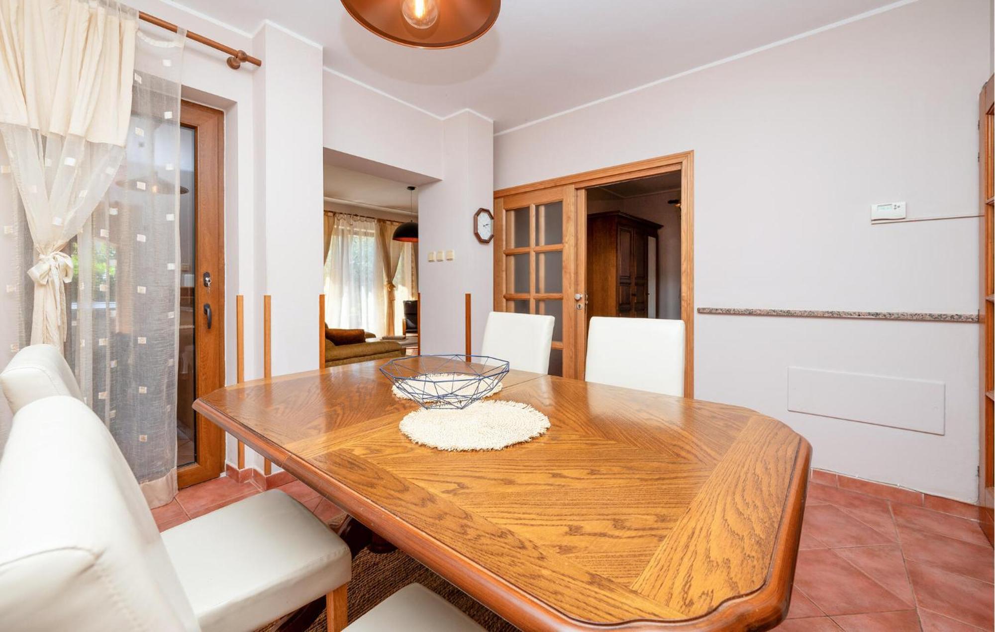 Stunning Apartment In Rovinj With Kitchen Eksteriør bilde